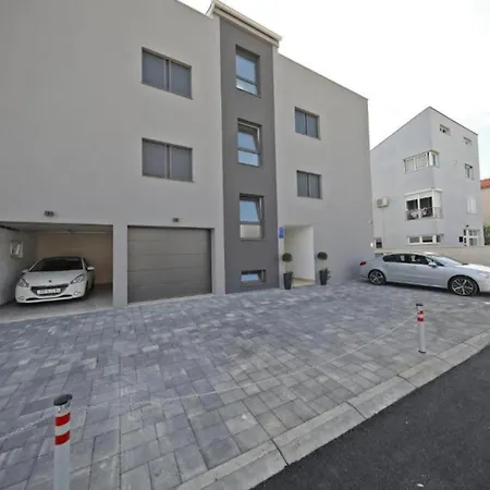 Luxury Majpruz I Apartamento Zadar