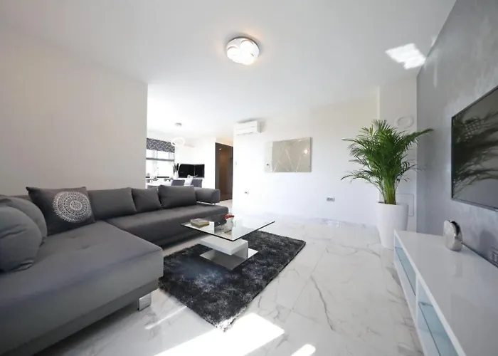 Luxury Majpruz I Ζαντάρ