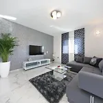 Luxury Majpruz I * زادار