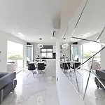 Luxury Majpruz I *