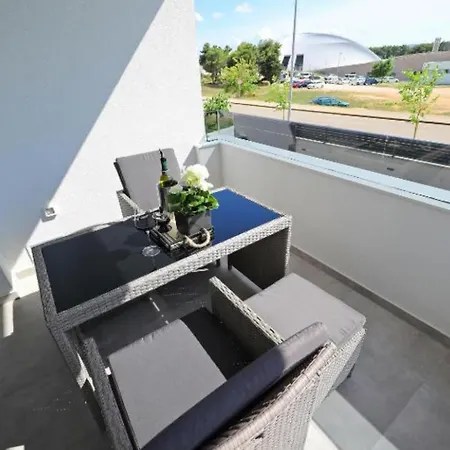 Appartamento Luxury Majpruz I