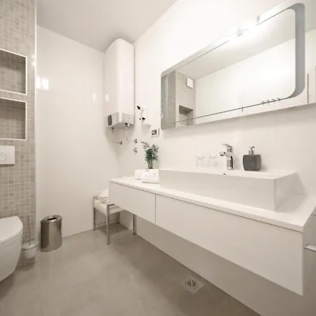 Luxury Majpruz I Lejlighed *