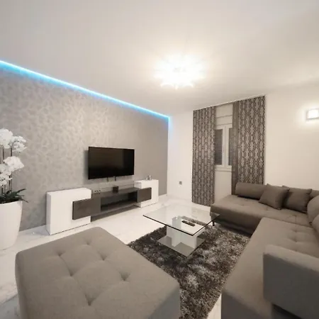 Luxury Majpruz I Lejlighed