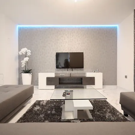 Lejlighed Luxury Majpruz I *